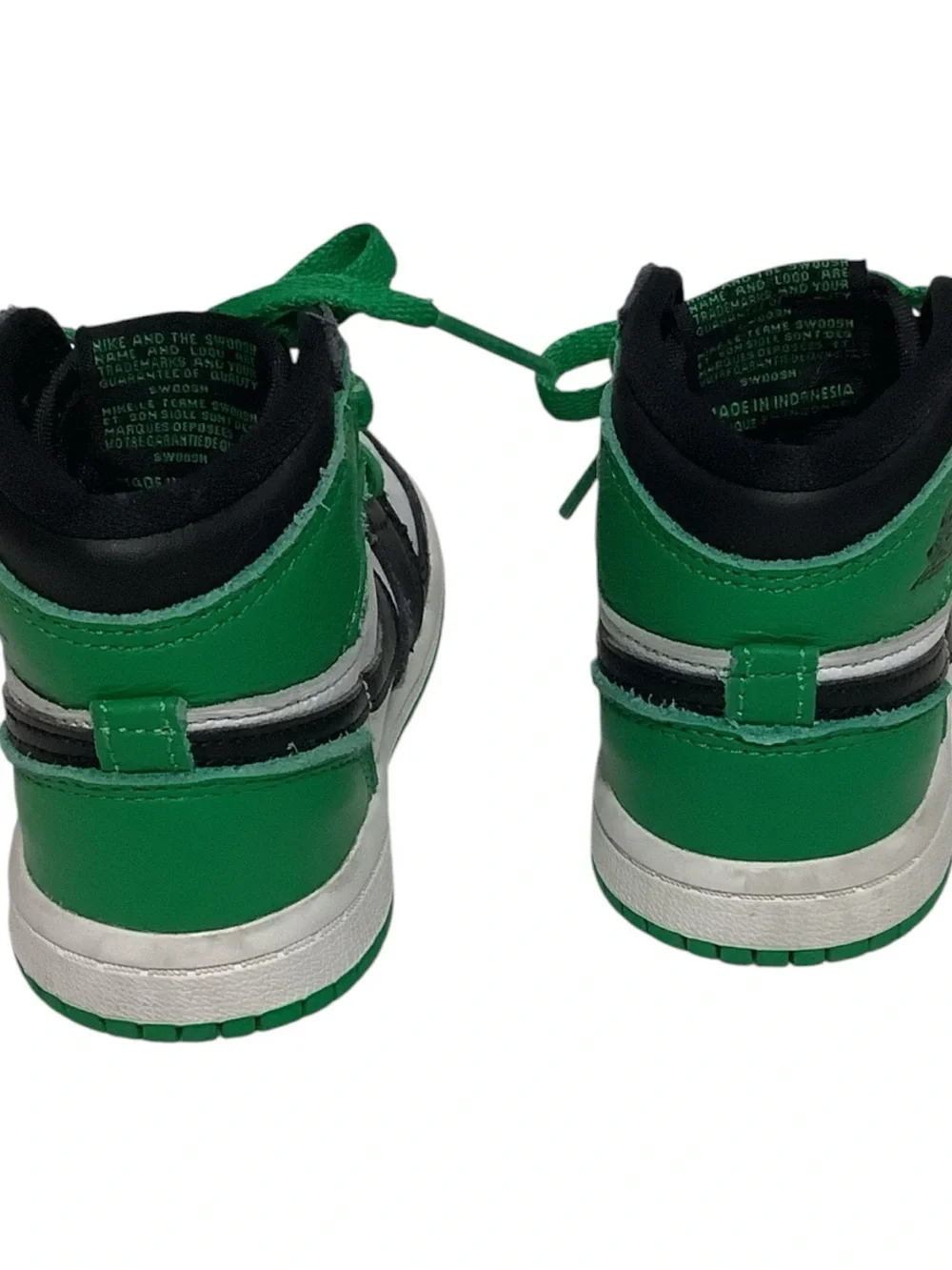 Nike Air Jordan 1 Retro Green Boys Size 7C Athletic Shoes Sneakers